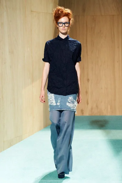 Look 12